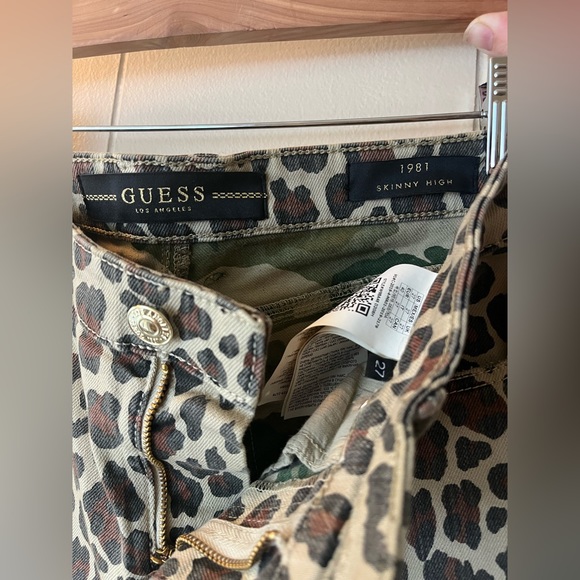 Guess 1981 High Rise Skinny Jeans (leopard/cheetah?) - Picture 8 of 8